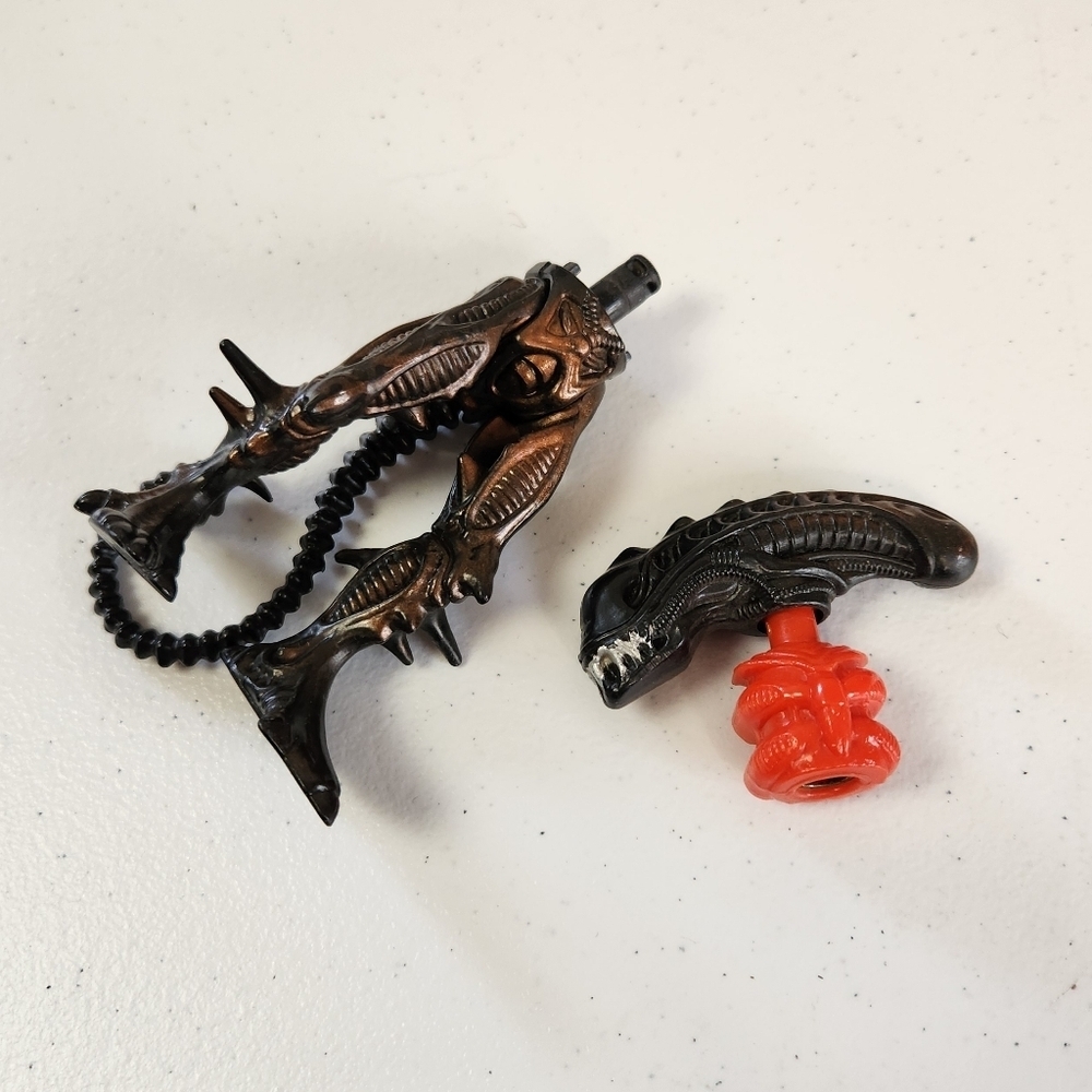 Vintage 1992 Kenner Aliens Scorpion Alien Xenomorph Exploding Figure Parts Only